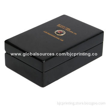 Wooden box, chocolate packing, exquisite design